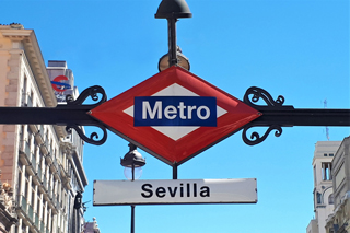 Metro-Schild Sevilla