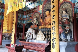 Chinesischer Altar
